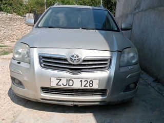 Toyota Avensis foto 7