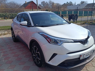 Toyota C-HR foto 3