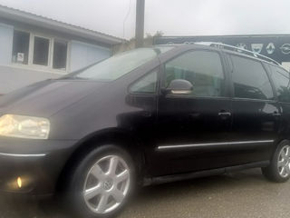 Volkswagen Sharan foto 7