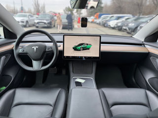 Tesla Model 3 foto 13