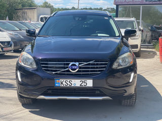 Volvo XC60 foto 2