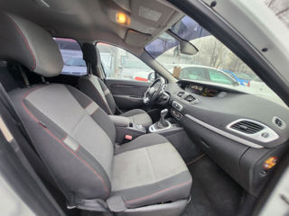 Renault Scenic foto 8