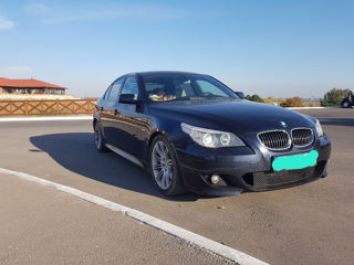 BMW 5 Series foto 6