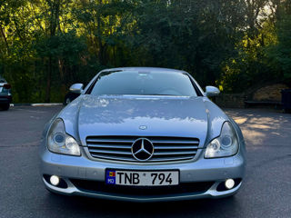 Mercedes CLS-Class foto 2