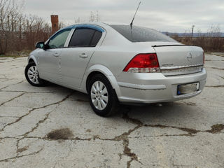 Opel Astra foto 9