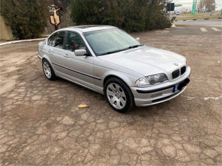 BMW 3 Series foto 2