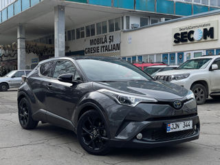 Toyota C-HR foto 2