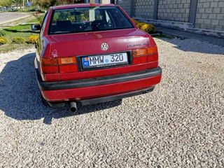 Volkswagen Vento foto 4