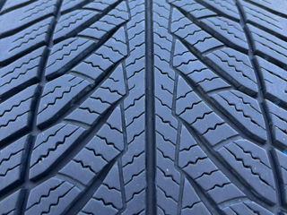 Продам 4 зимние шины Goodyear 245/45 R18 100V