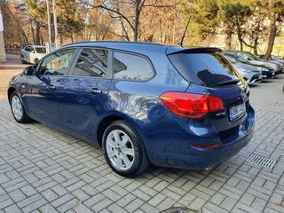 Opel Astra foto 3