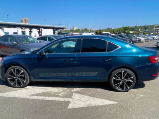 Skoda Superb foto 4