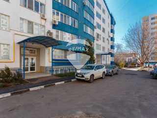 Apartament cu 3 camere, 116 m², Periferie, Codru, Chișinău mun. foto 2