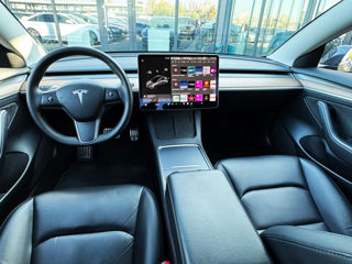 Tesla Model 3 foto 7