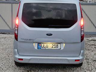 Ford Tourneo Connect foto 5