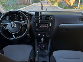 Volkswagen Jetta foto 6