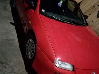 Mazda 323 foto 6