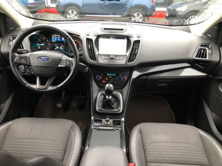 Ford Kuga foto 8