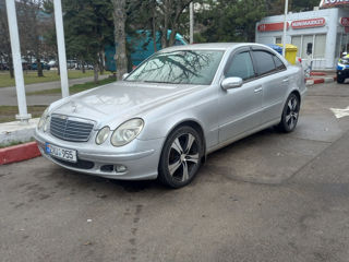 Mercedes E-Class foto 4