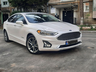 Ford Fusion foto 2