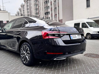 Skoda Superb foto 3