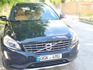 Volvo XC60 фото 3