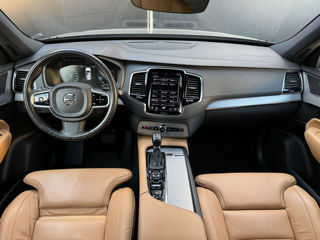 Volvo XC90 foto 9