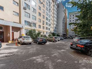 Apartament cu 2 camere, 72 m², Buiucani, Chișinău foto 17