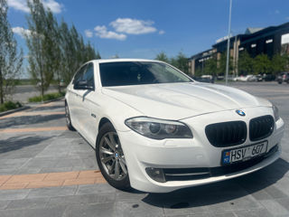 BMW 5 Series foto 4