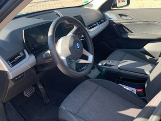 BMW iX1 foto 5