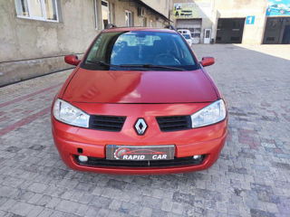 Renault Megane foto 2