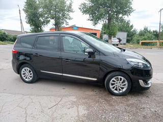 Renault Grand Scenic foto 1