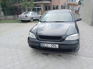 Opel Astra foto 2