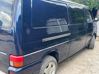 Volkswagen Transporter foto 1