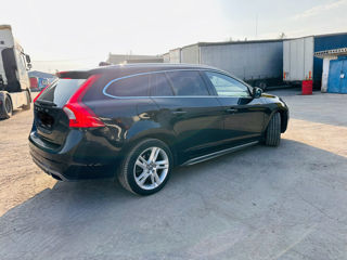 Volvo V60 foto 3