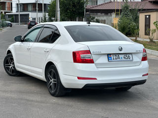 Skoda Octavia foto 4