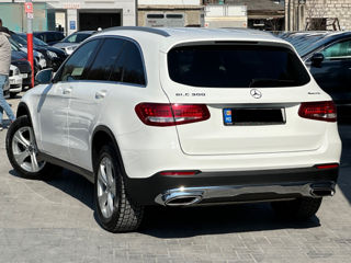 Mercedes GLC foto 5