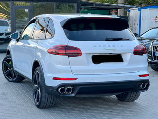 Porsche Cayenne foto 3