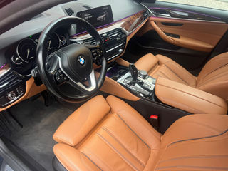 BMW 5 Series foto 5