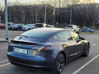 Tesla Model 3 foto 3