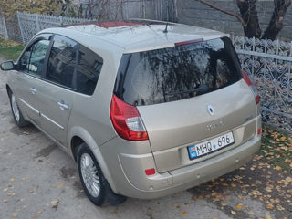 Renault Grand Scenic foto 4