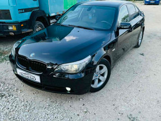 BMW 5 Series foto 1