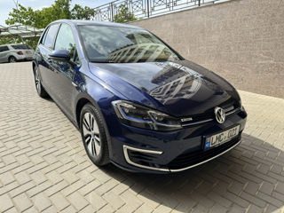 Volkswagen Golf foto 1