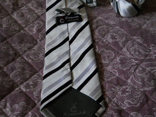 продам новые, фирменные галстуки по 60 лей foto 5