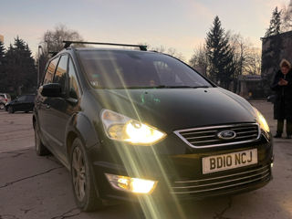 Ford Galaxy foto 2