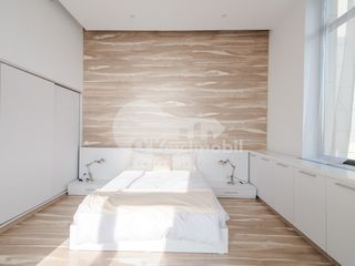 Apartament cu 2 camere, Crown Plaza, Centru, str. Columna,  800 € ! foto 4