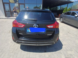 Toyota Auris foto 2