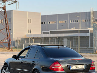 Mercedes E-Class foto 7