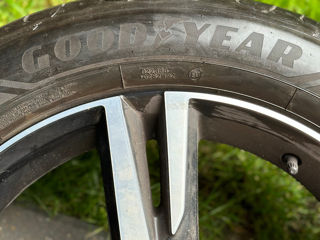 Vind GOODYEAR 235/55/R19 foto 3