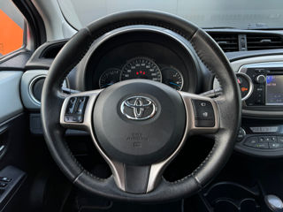 Toyota Yaris foto 11