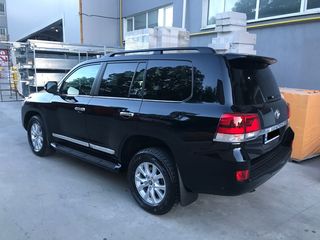 Toyota Land Cruiser foto 2